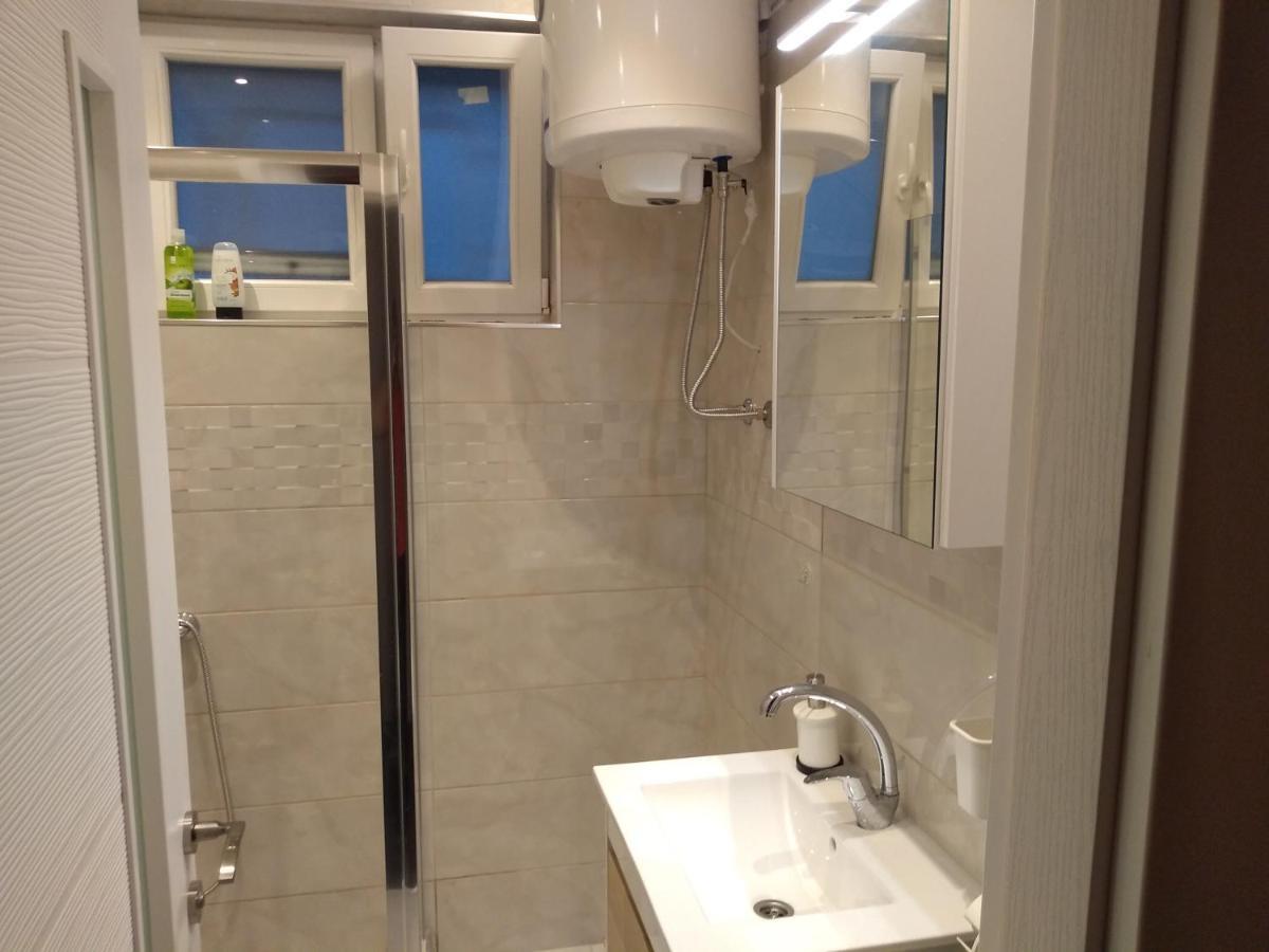 Castel Bianco Apartment เบลเกรด ภายนอก รูปภาพ