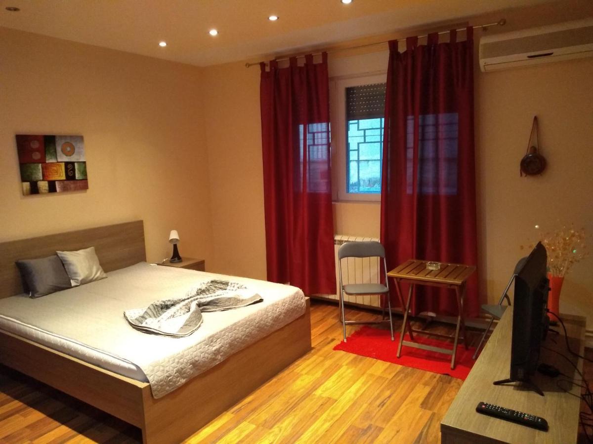 Castel Bianco Apartment เบลเกรด ภายนอก รูปภาพ